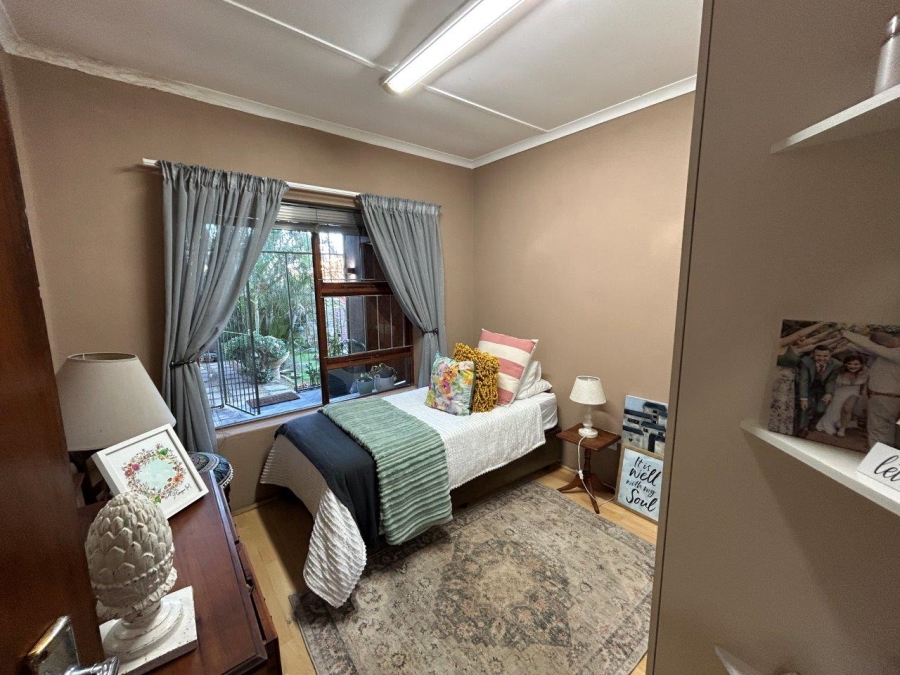 4 Bedroom Property for Sale in Noorsekloof Eastern Cape